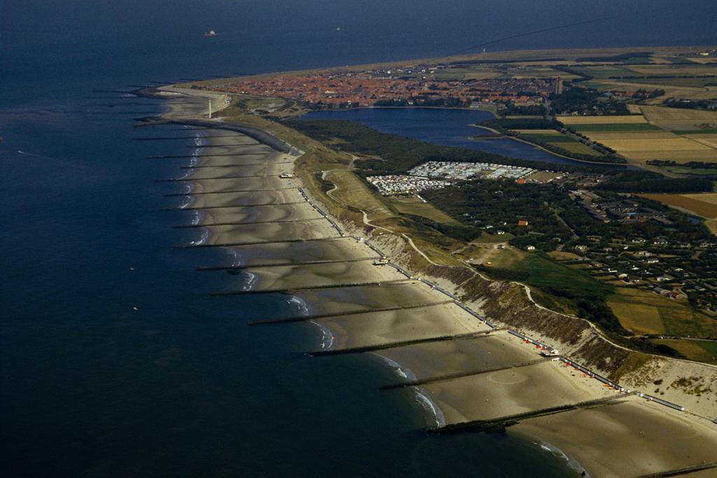 Zand Bed By The Sea Westkapelle Bilik gambar